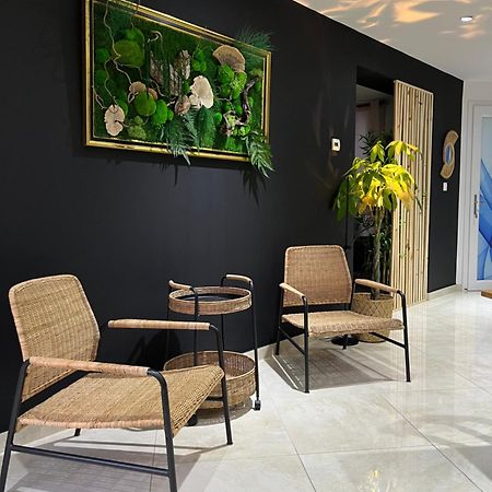 Apartamento Pink Tropical Champagne Reims Exterior foto